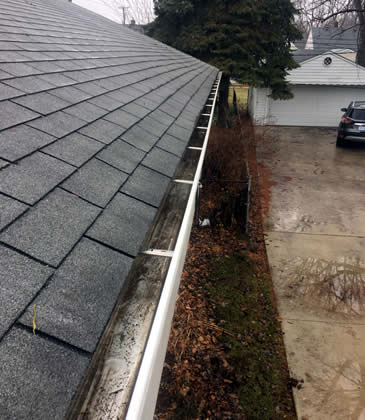 Local Area Gutter Cleaning Services nearby Royal Oak, Birmingham and Troy MI